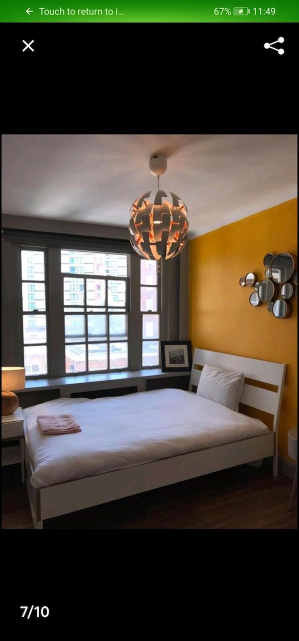 Room - ParkWest Apartments (London)