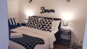 2 عدّة غرف نوم وأغطية فراش متميزة وأسرّة سليكت كومفورت