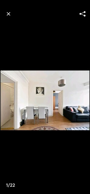 ทีวีจอแบน