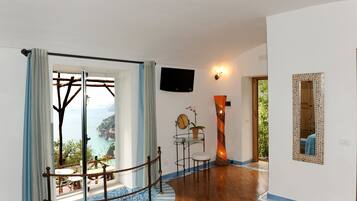 Chambre Double Deluxe, terrasse, vue mer | Ăquipements de la chambre