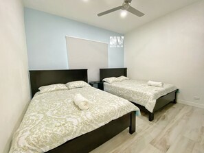 2 soverom, safe på rommet, skrivebord og strykejern/-brett