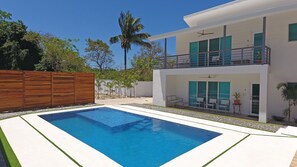 Utomhuspool