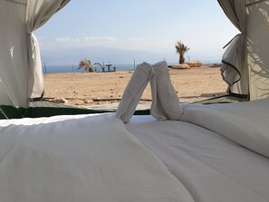 Cribs/infant beds, bed sheets - Dead Sea Camping (Tamar)
