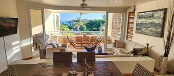 Condo de luxe dans un endroit fantastique. Profitez d'un coin de paradis pour vous détendre!