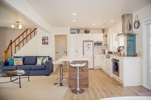 Interior - Peaceful Pauanui - Pauanui Holiday Home (Pauanui)