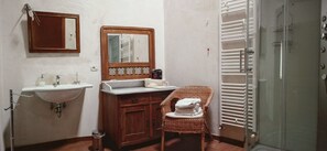 Bathroom - Casa della Fornace (San Vito al Torre)