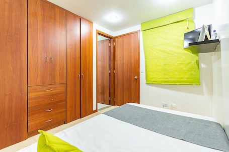 Standard Single Room | Hypo-allergenic bedding, desk, free WiFi, bed sheets