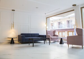 Lobby sitting area - Hotel Voramar Benidorm (Benidorm)