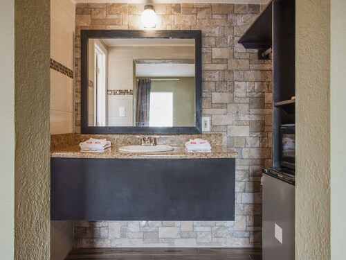 OYO Superior Budget Inn Bartow