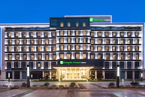 Exterior - Holiday inn Express Dongguan Shatian by IHG (Dongguan)