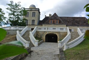 Front of property - Domaine De Bellevue (Beaupuy)