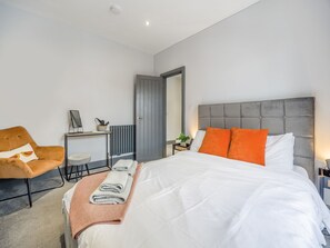 3 bedrooms, free WiFi, bed sheets