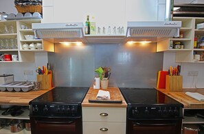 Oven, stovetop, coffee/tea maker, electric kettle