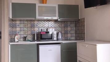 Apartemen Klasik, 1 kamar tidur, akses difabel | Dapur pribadi | Lemari es di ruangan bersama, mesin espresso, dan mesin pembuat kopi/teh