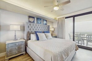 3 bedrooms, iron/ironing board, Internet, bed sheets - Corner Gulf-front condo with hot tub & beachfront pool - snowbird-friendly (Orange Beach)