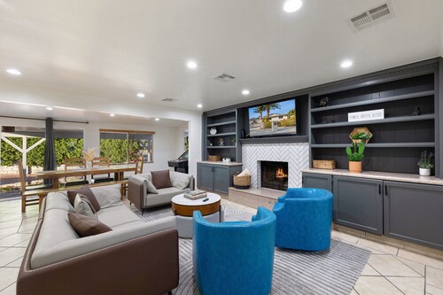 Palm Springs Vacation Oasis Private pool, game rm!