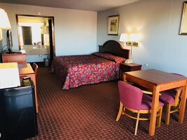 Quarto solteiro standard | Escrivaninha, quartos à prova de som, Wi-Fi de cortesia, roupa de cama