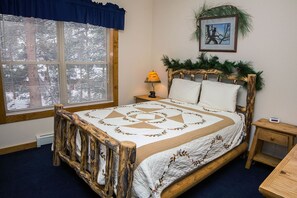 Chalet, Multiple Beds, Hot Tub, Mountain View