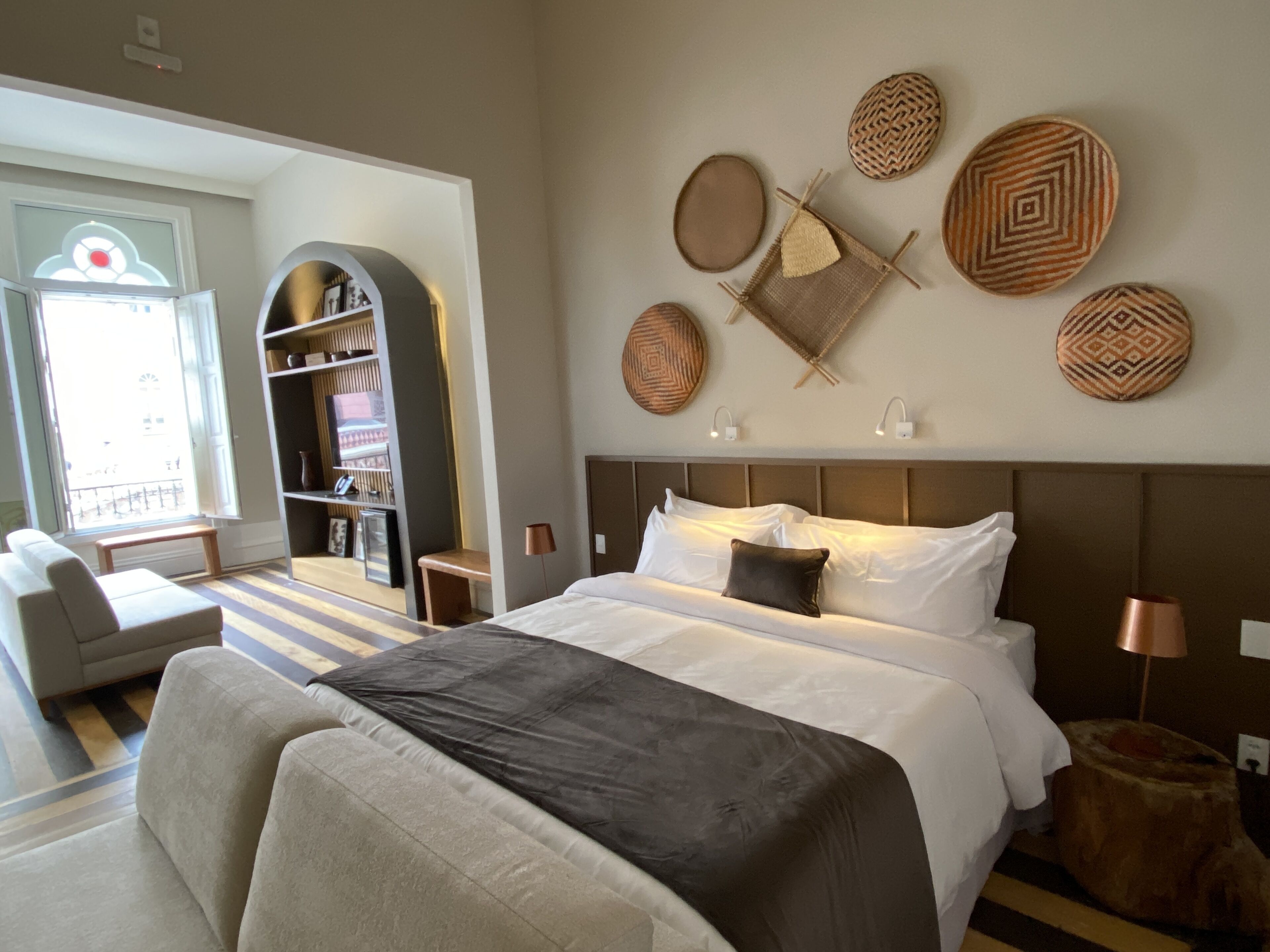Suite Ibiapina | Frigobar, cofres nos quartos, escrivaninha, cortinas blackout