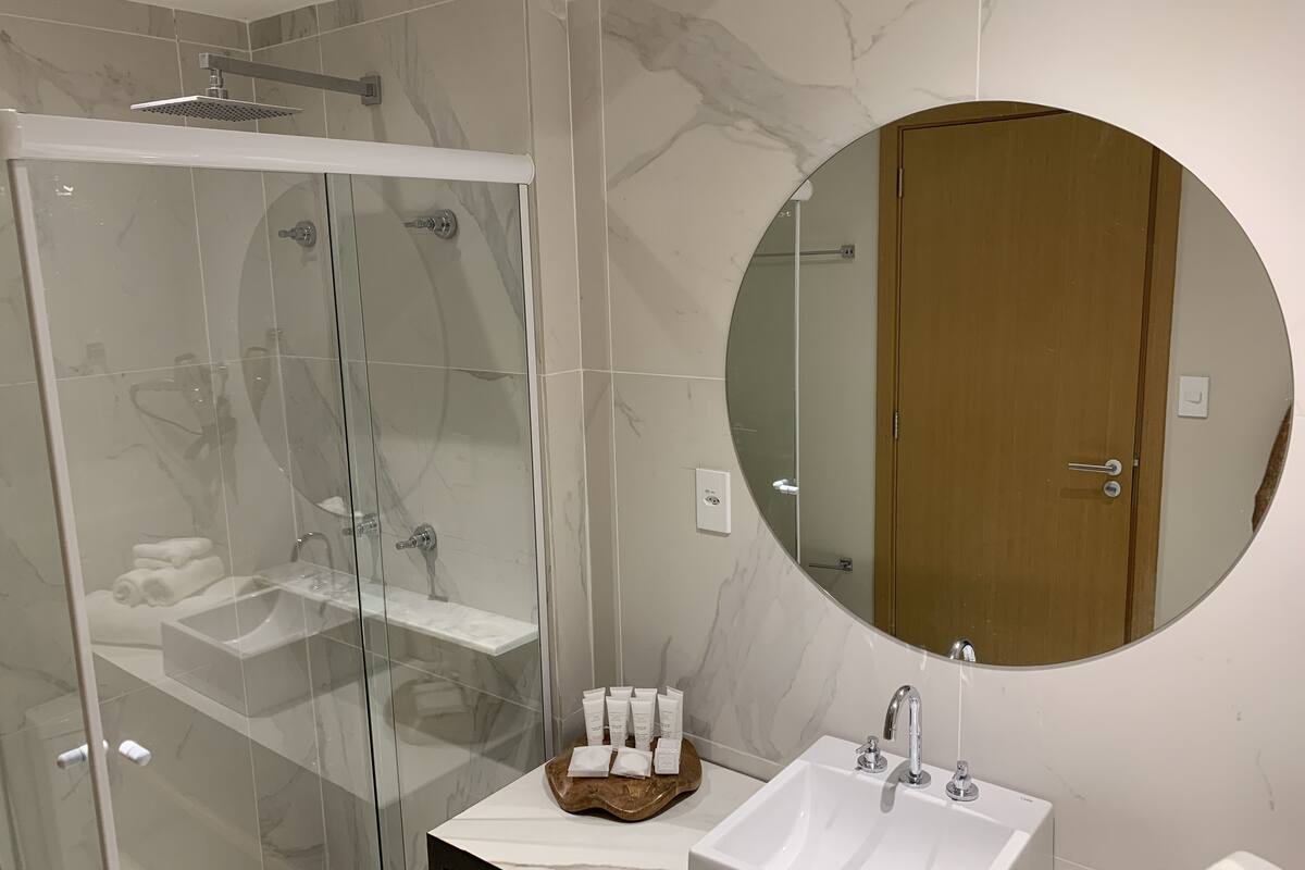 Shower, free toiletries, hair dryer, bathrobes