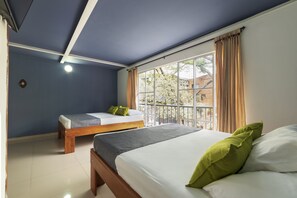 Quadruple Room | Hypo-allergenic bedding, free WiFi, bed sheets - Ayenda 1405 Ibiza (Cali)