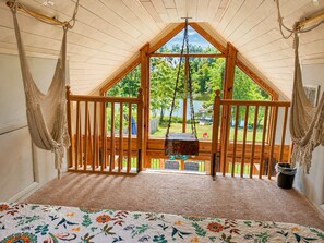2 bedrooms, iron/ironing board, travel crib, free WiFi