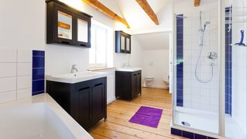 Villa, Private Bathroom, Sea View (Villa Luna) | Bilik Mandi