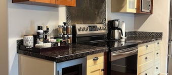 ❤️🌲Luxury Escape w/ Superb Views for 6☀️Indoor Pool & Hot Tub☀️