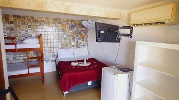 Basic Double Room | Minibar, blackout drapes, iron/ironing board, free WiFi