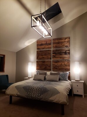 3 bedrooms, in-room safe, desk, iron/ironing board