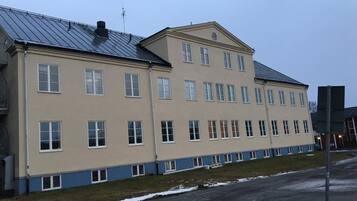 المنشأة من الخارج