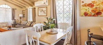 Gated 1Bdrm 1Bath steps to Falmouth glistening water   attractions Free parking!