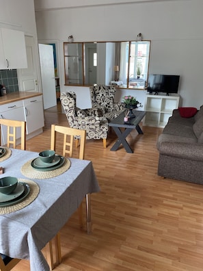 Apartment | Living area