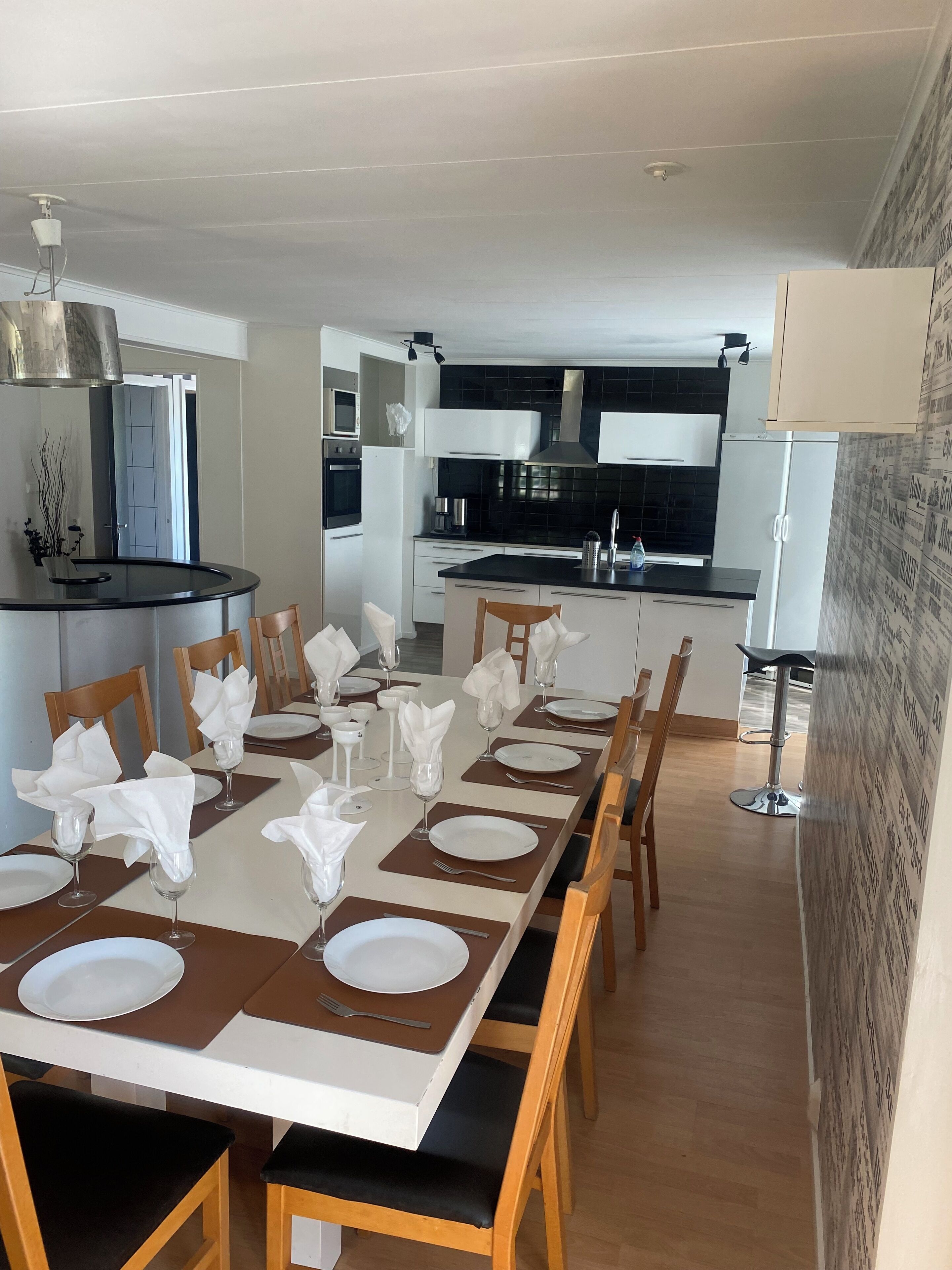 House | Private kitchen | Shared fridge, microwave, highchair