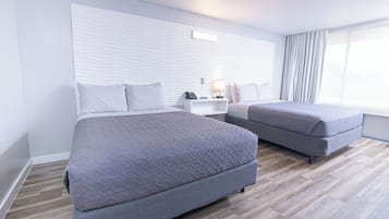 Doppia familiare, 2 letti queen | Biancheria da letto ipoallergenica, copriletto in piuma