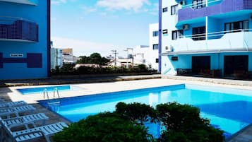 Outdoor pool, sun loungers