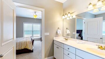 8 bedrooms, iron/ironing board, free Internet, bed sheets