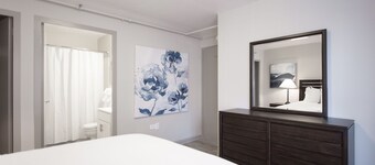 W. Midtown Sky Lounge