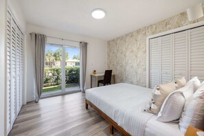 2 bedrooms, laptop workspace, iron/ironing board, travel crib - URBAN4-2 | relax after exploring like a chic local (Miami)