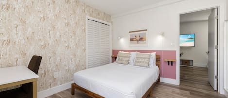 3 habitaciones y espacio para trabajar con laptop