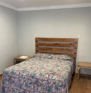 Basic Room | Free WiFi - Carlton Motel (Los Angeles)