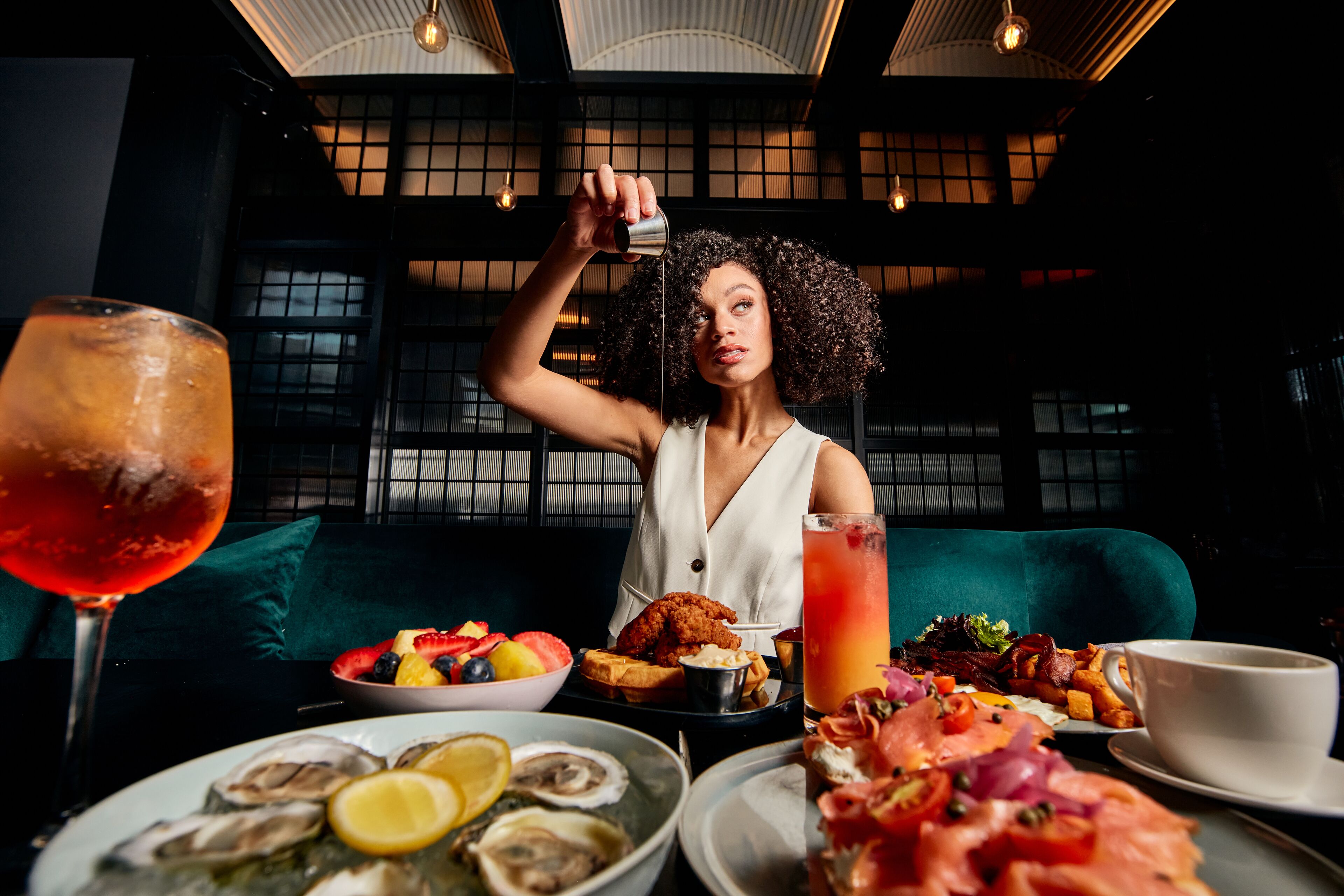 供應早餐、午餐、晚餐；室外用餐