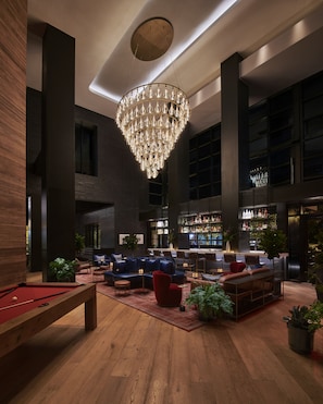 Frokost, lunsj og middag serveres, uteservering