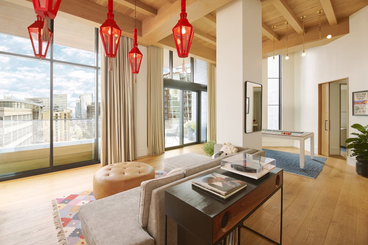 Penthouse (Richard's Flat King)
