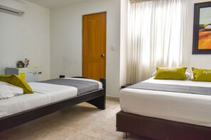 Soundproofing, free WiFi, bed sheets - Hotel Riviera Plaza (Bucaramanga)