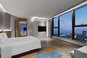 Deluxe Room, 1 King Bed (Wellness)