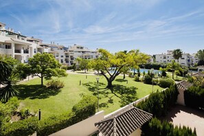 Property grounds - Leisure Joy II - Brand New High Tech Ground Floor Apartment Near Puerto Banus (Marbella)
