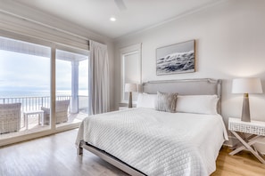 8 bedrooms, iron/ironing board, WiFi, bed sheets - Elegant beachfront home w/ private plunge pool - steps from the sand (Orange Beach)