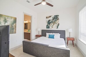 Apartment, 2 Queen Beds | Living area | Flat-screen TV - Chic Styling Perfect location (Atlanta)