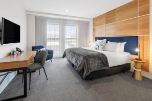 Cribs/infant beds - Hidden Lake Hotel & Apartments (Cambridge)